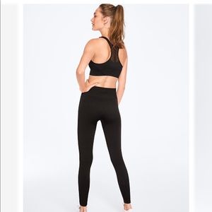 NEW VS PINK SEAMLESS WORKOUT TIGHTS